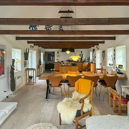 بيت للعطل Style Near Balka With Tennis Court *
